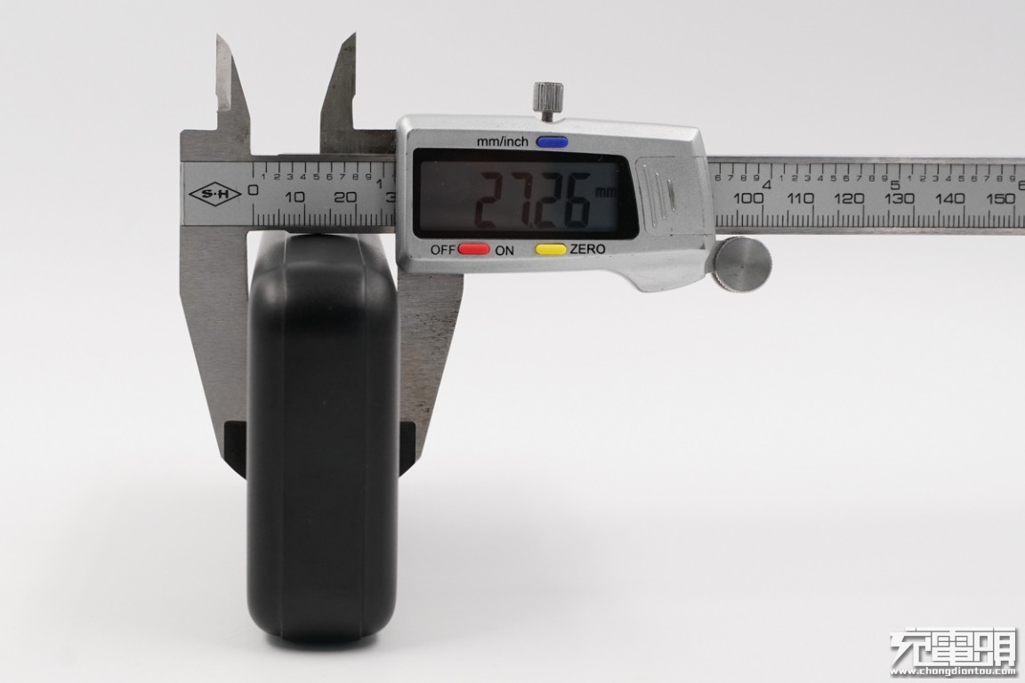 羽博充移动电源拆解,羽博20w快充头拆解