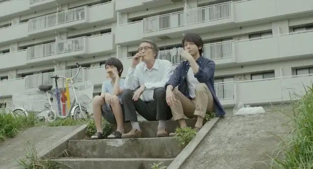 父爱不缺席母爱有边界是什么意思,好的家庭教育是父爱不缺席