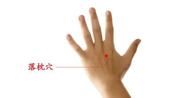 落枕为啥第二天就自己缓解了,落枕太厉害了疼得受不了怎么办