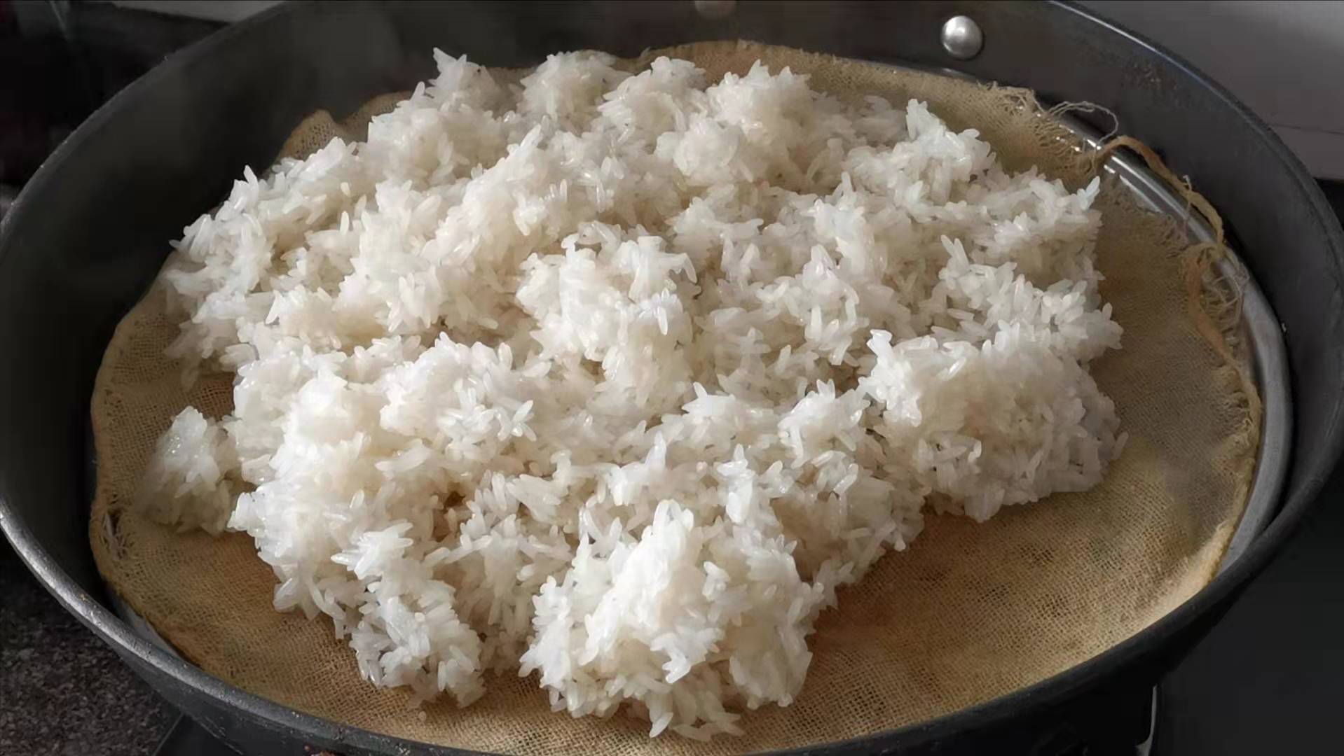 爱吃米糕一定要收藏学会这种做法,爱吃糯米糍粑的一定要收藏