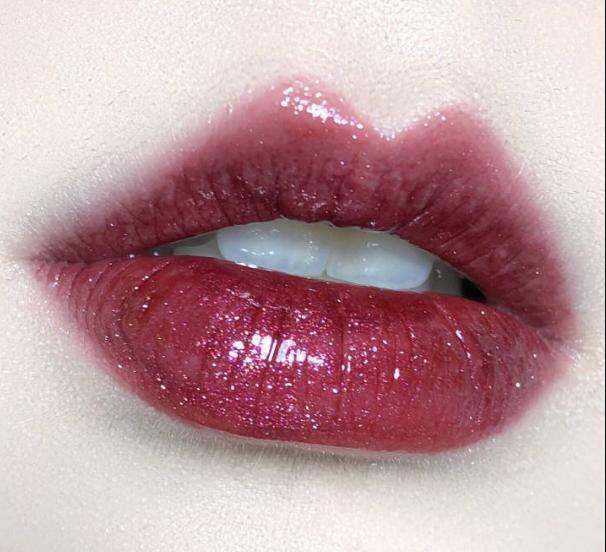 买口红都要选显白的色号 (口红必买色号推荐百搭显白)