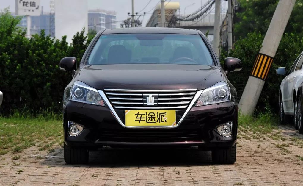 丰田皇冠销量,为什么丰田皇冠销量一代不如一代