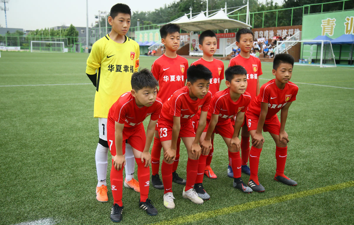 中韩国际青少年足球交流训练营,中韩足球青训比赛