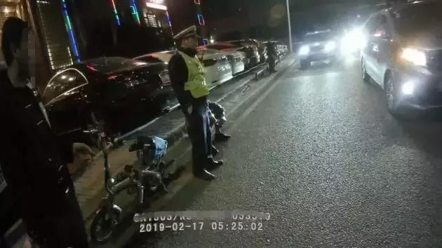 汽车与电动车出事电动车全责,电动车和小车相撞电动车全责