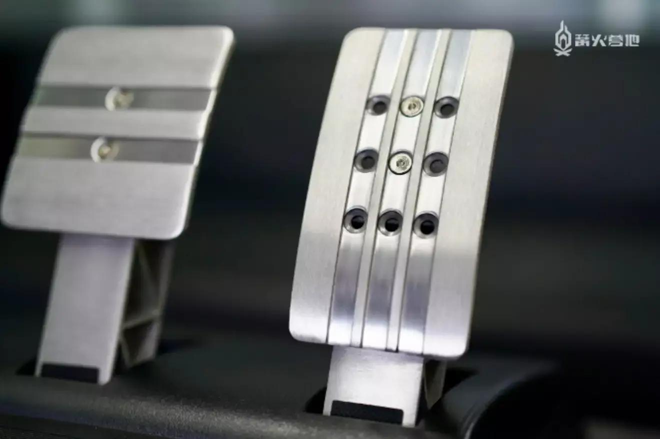 纯休闲玩赛车游戏用什么方向盘,用方向盘玩赛车