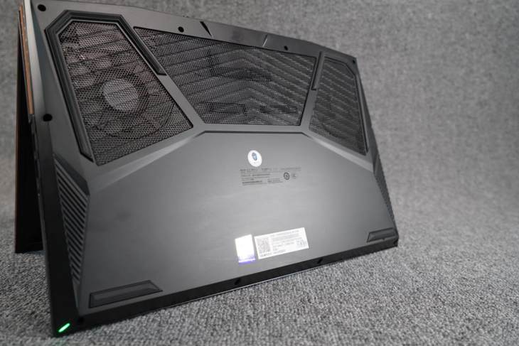 雷神91117.3游戏本评测,雷神911rtx2060游戏评测