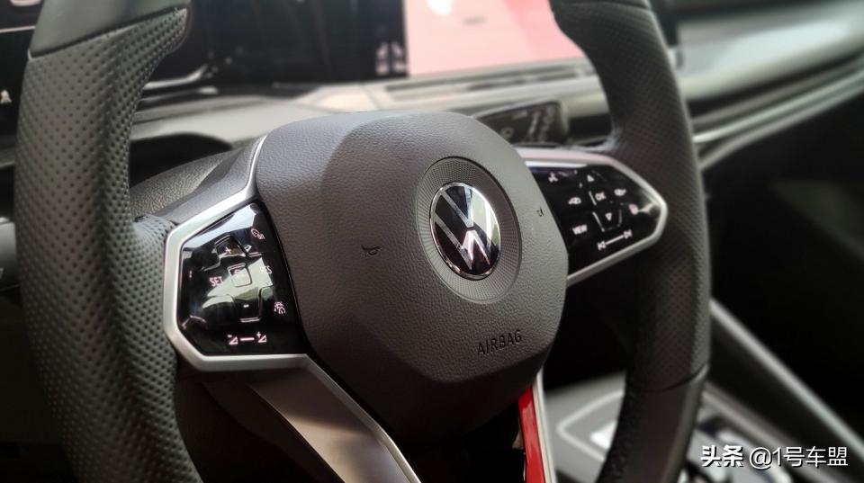 试驾高尔夫gti2021,高尔夫gti赛道狂飙