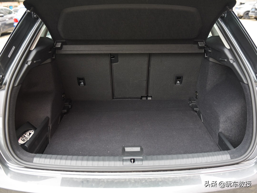 15万合资suv首选想要高颜值就选它,30万买中型suv选这三款不会错