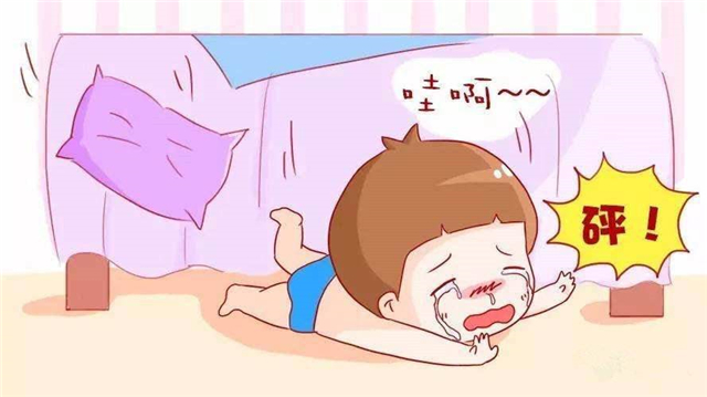 宝宝从床上摔下来头骨折怎么办,五个月宝宝从床上摔下来有事吗