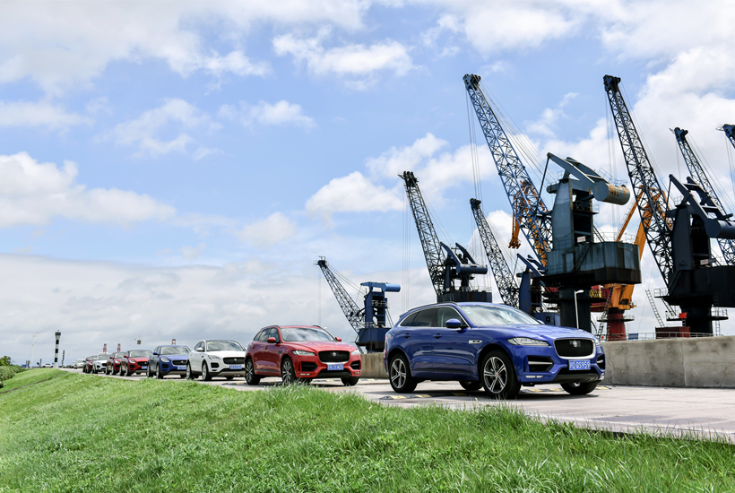 轻松驾驭征服全地形,无畏驰骋全地形