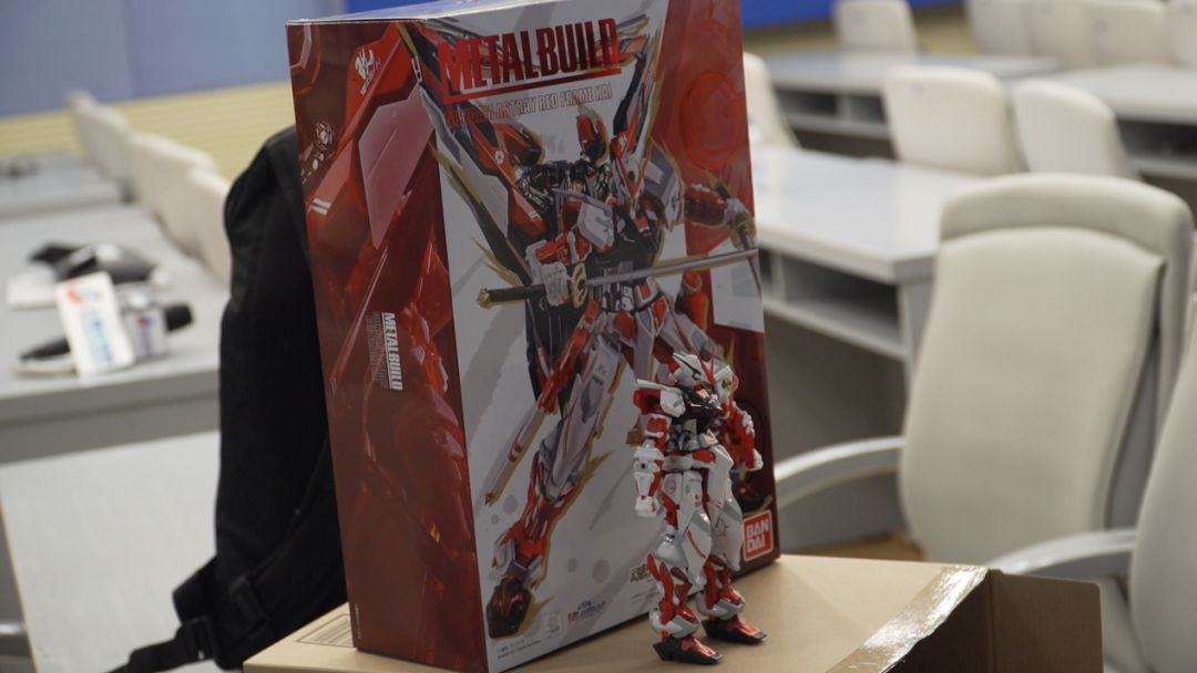 民警查获一亿假手办,警方破获假手办