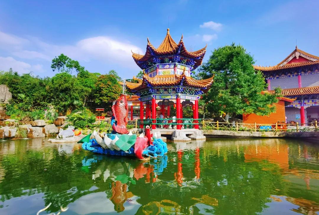 云雾缭绕的观音山人间仙境,云游观音山