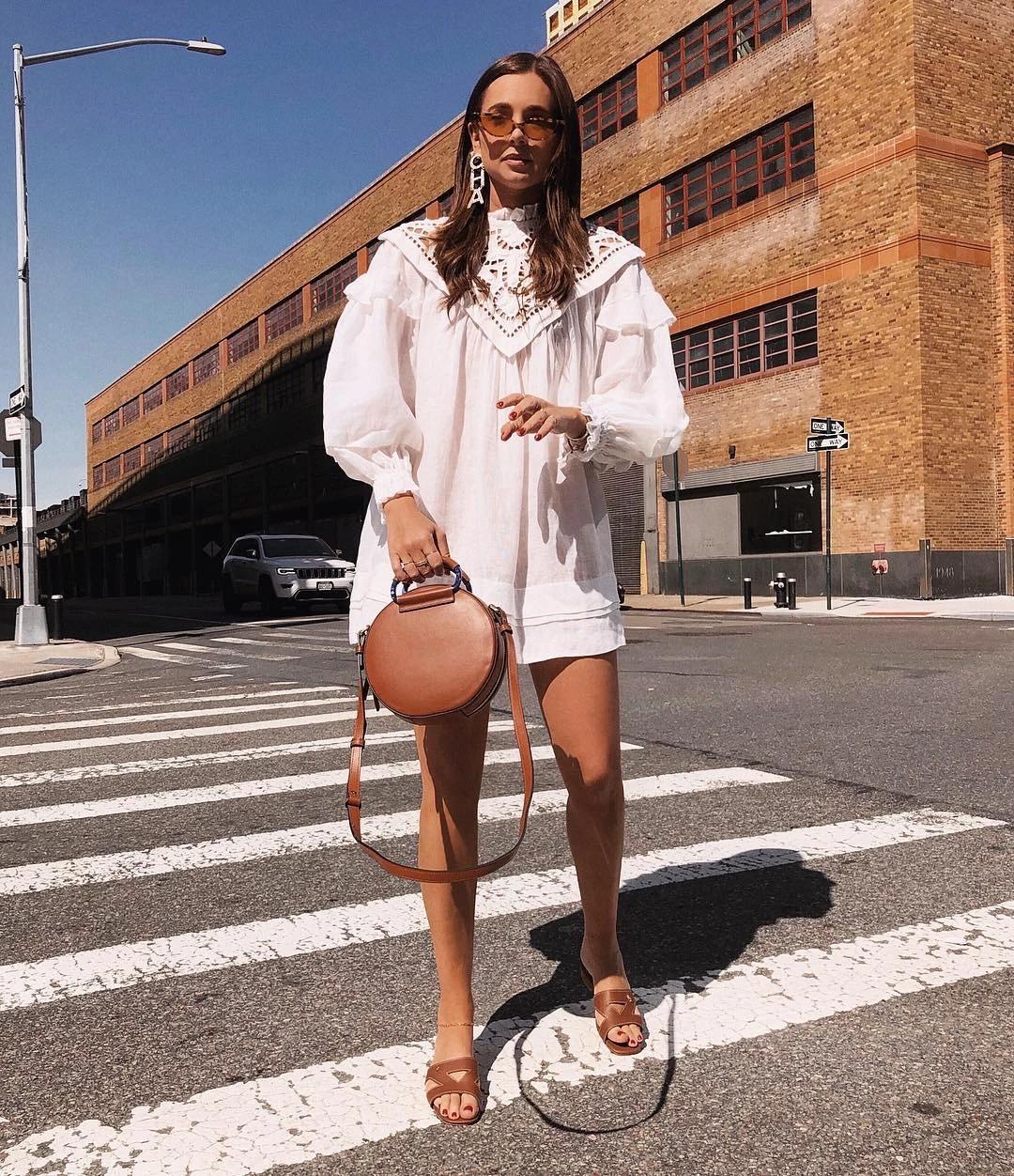 40岁不适合穿哪一种裙子了,女人过了50岁别穿几种裤子