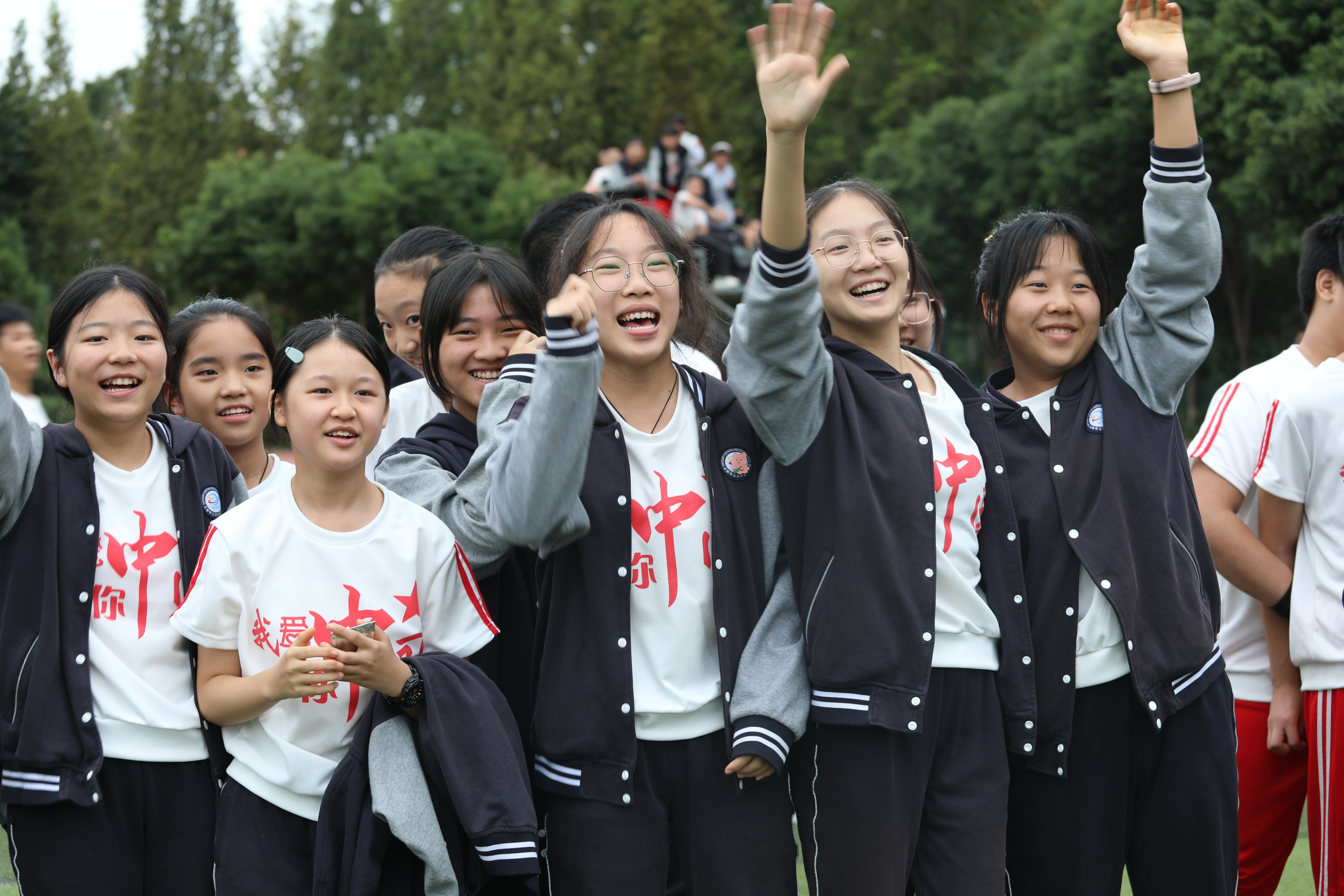 家长比孩子激动,安乡县城北小学体育节