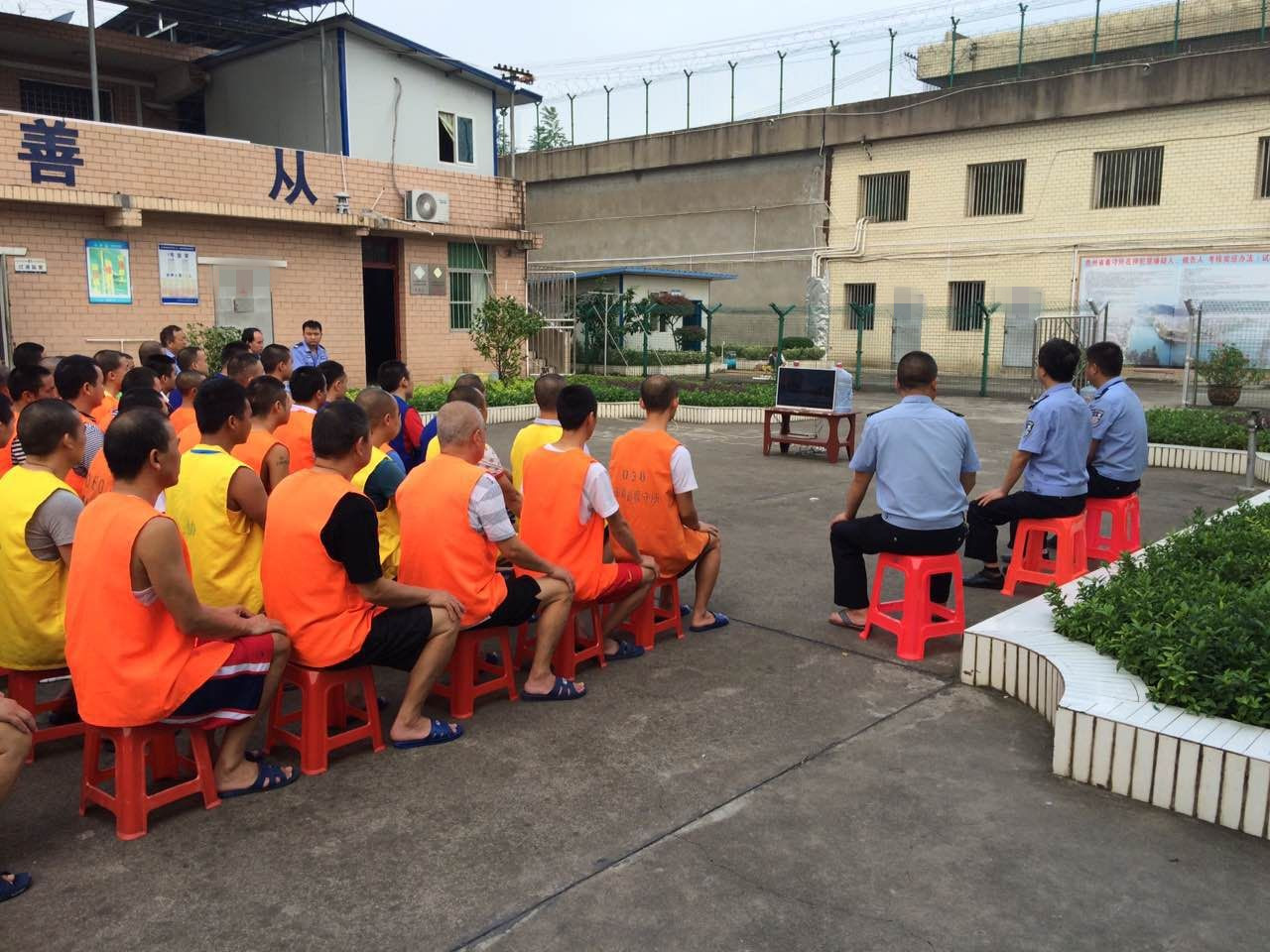 到看守所送衣服有时间规定吗,第一次给看守所寄衣服要寄哪些