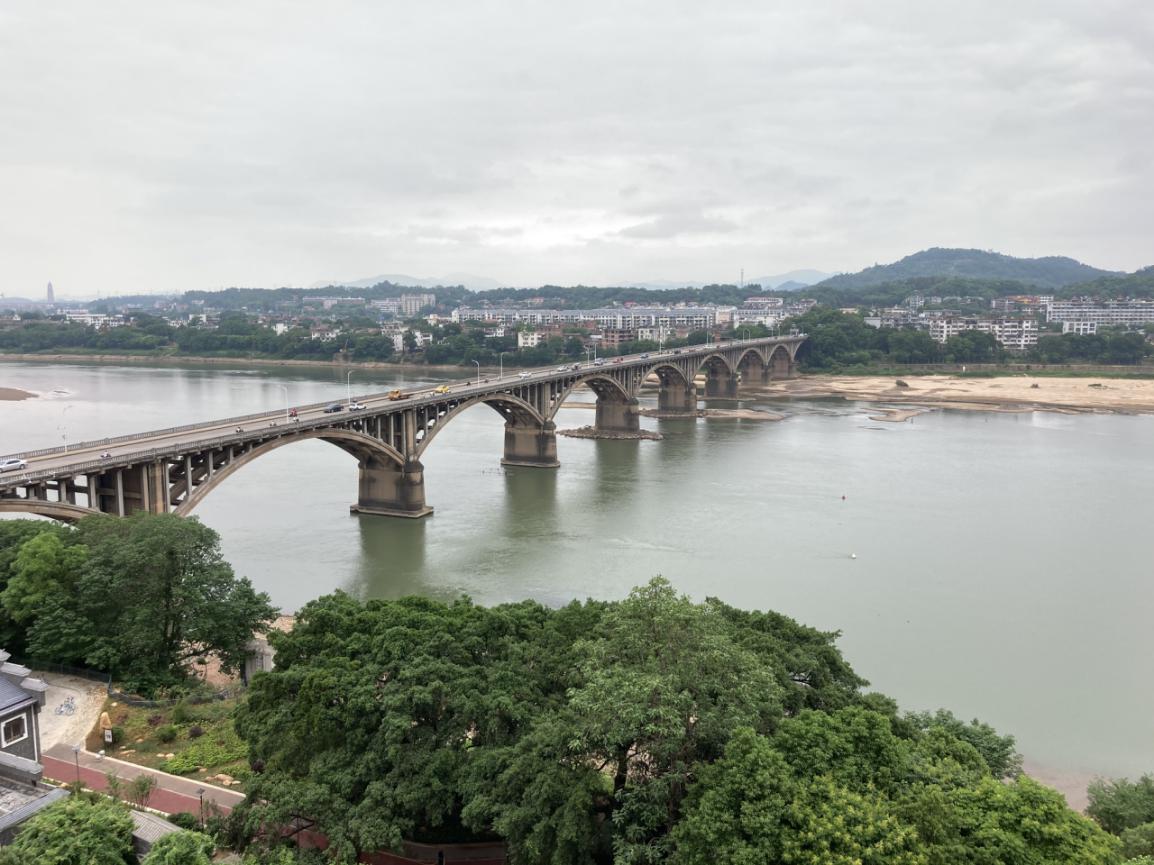 优点和缺点评估,iphonese最新一代测评