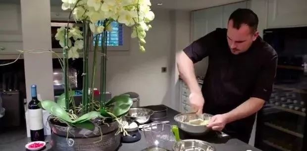 有钱人怎么玩的,有钱人怎么玩