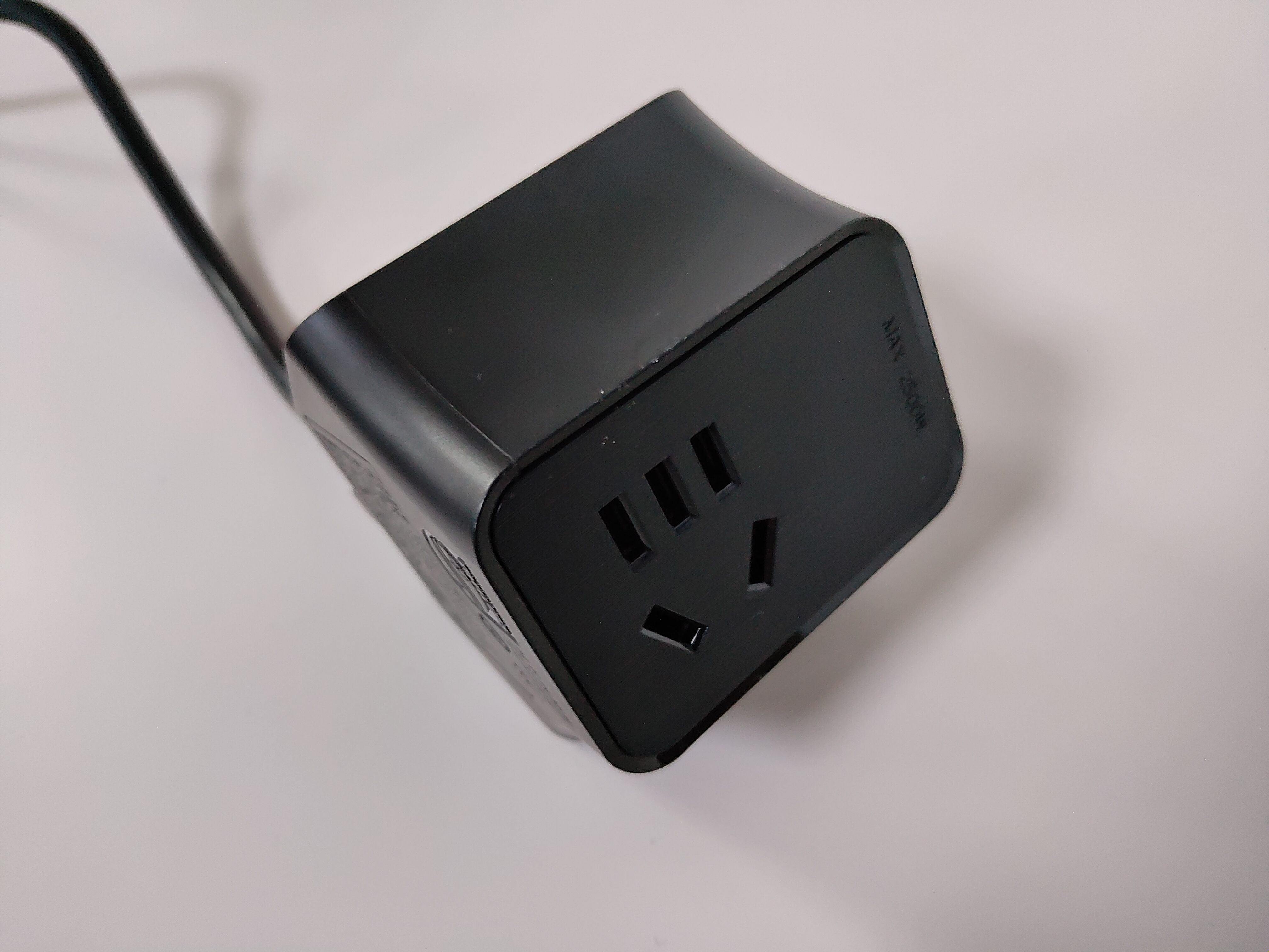 飞利浦长条轨道插座,飞利浦摩天轮插座65瓦