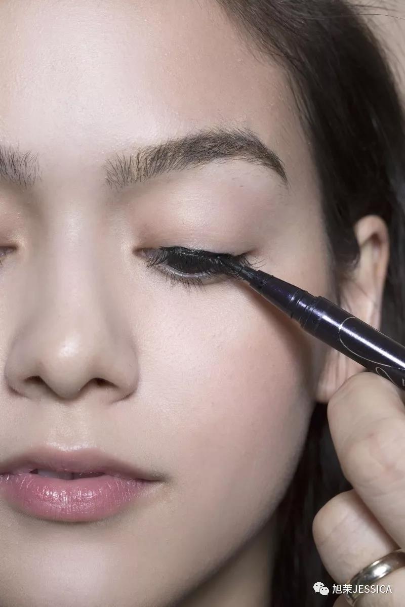 杏圆眼怎么化中性妆,圆眼头日常妆教程