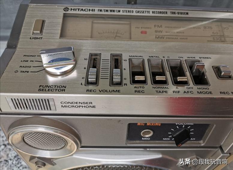 日立收音机2200,日立双卡录音机