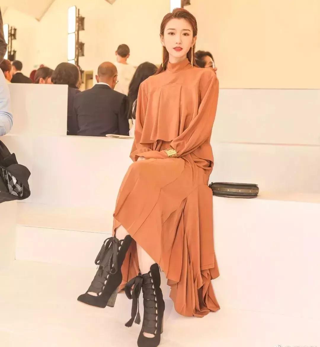 最热门的5款发型,2019年流行的女士发型