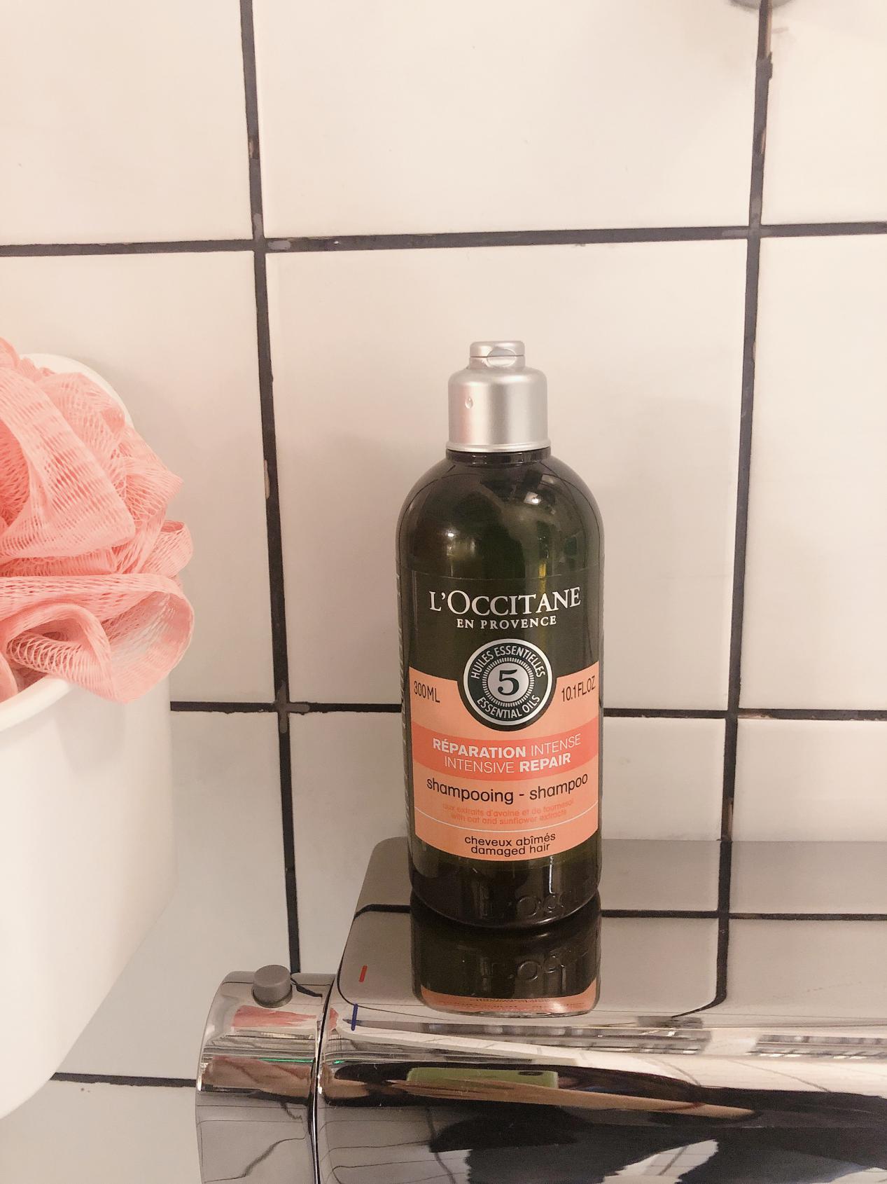 头皮出油有异味脱发严重用什么药,头皮出油和脱发要用什么洗发水