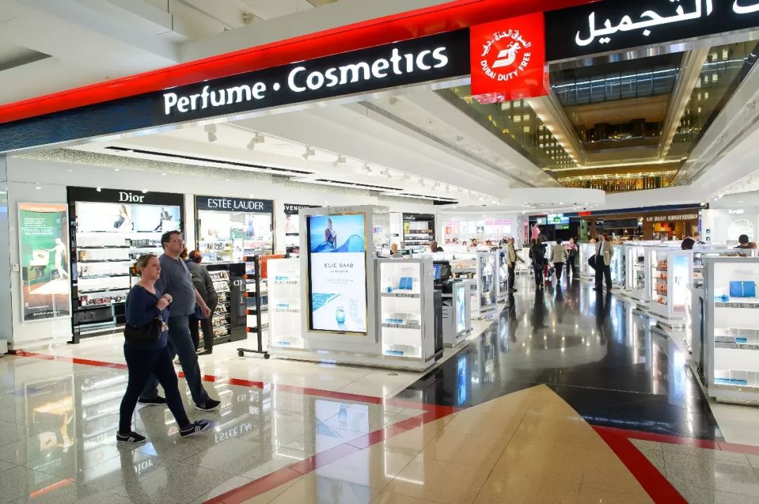 靠捡垃圾成了千亿富翁完整版,捡垃圾变成百万富翁