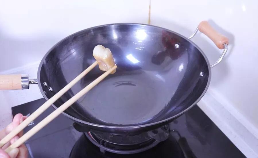 铁锅开锅后还是生锈怎么处理,铁锅开锅后使用还生锈怎么办