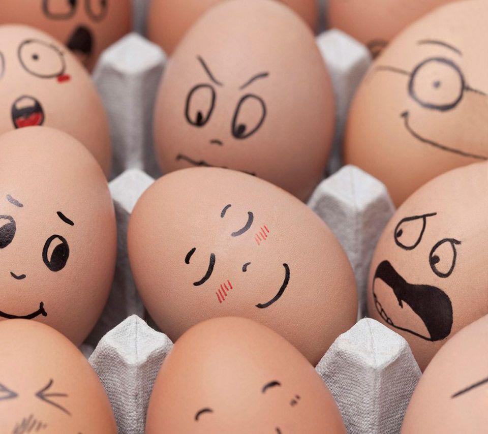 剥壳的鸡蛋可以微波炉加热吗,为什么鸡蛋放进微波炉会爆炸