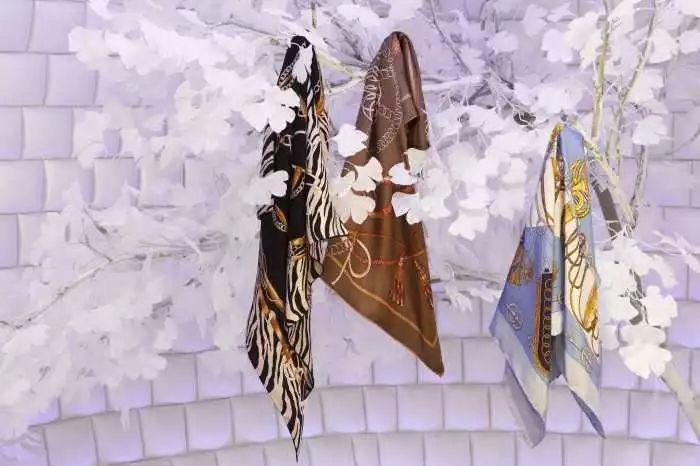 高档丝巾保养方法,大妈丝巾戴法