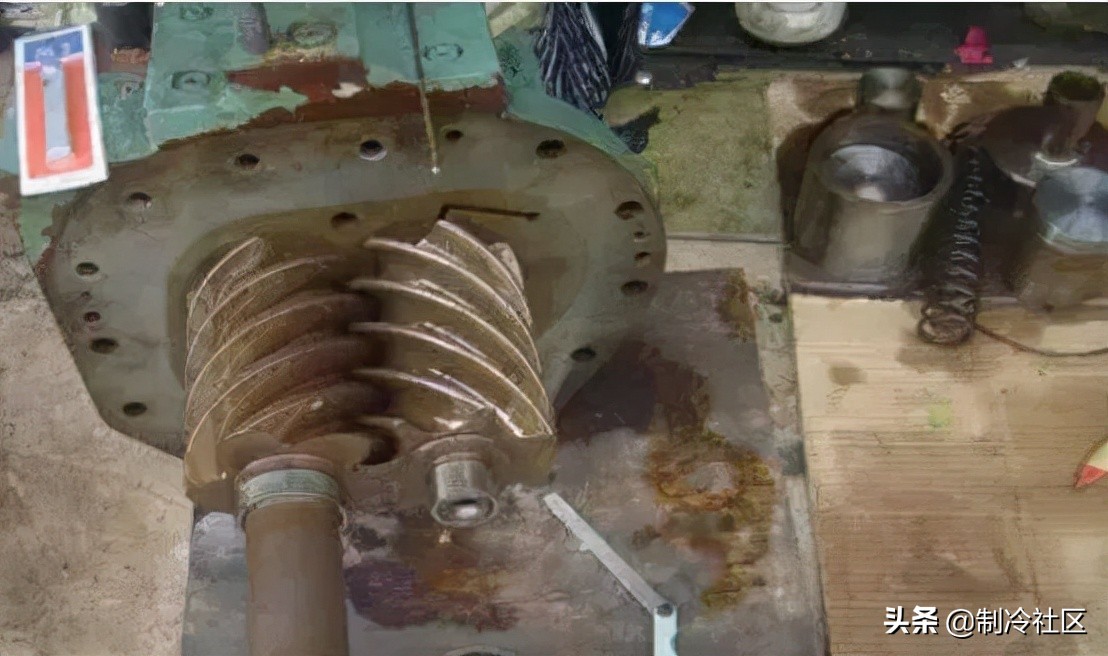 螺杆压缩机电气控制工作原理图,螺杆空气压缩机工作原理3d视频