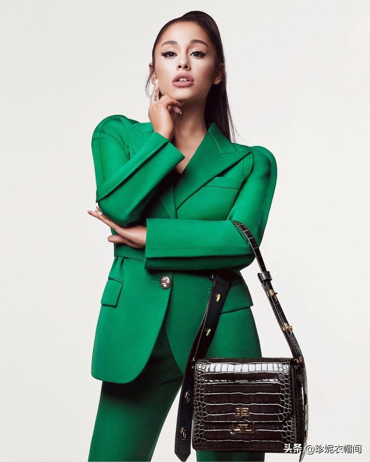 仿鳄鱼纹,透气休闲商务韩版真皮鳄鱼纹