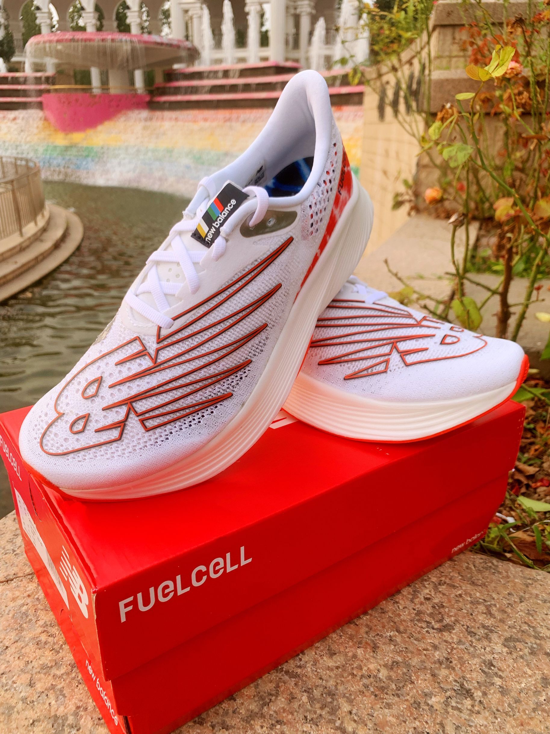 nbfuelcellrcelitev2跑鞋真实测评,nb高颜值复古跑鞋