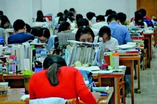 高一孩子消极到底应该怎么办,初中孩子偷懒厌学应该说什么