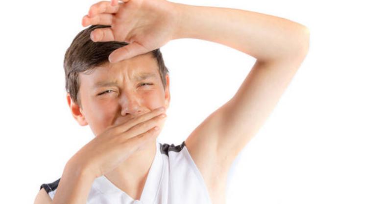 夏天有狐臭味,夏天有狐臭味是什么原因