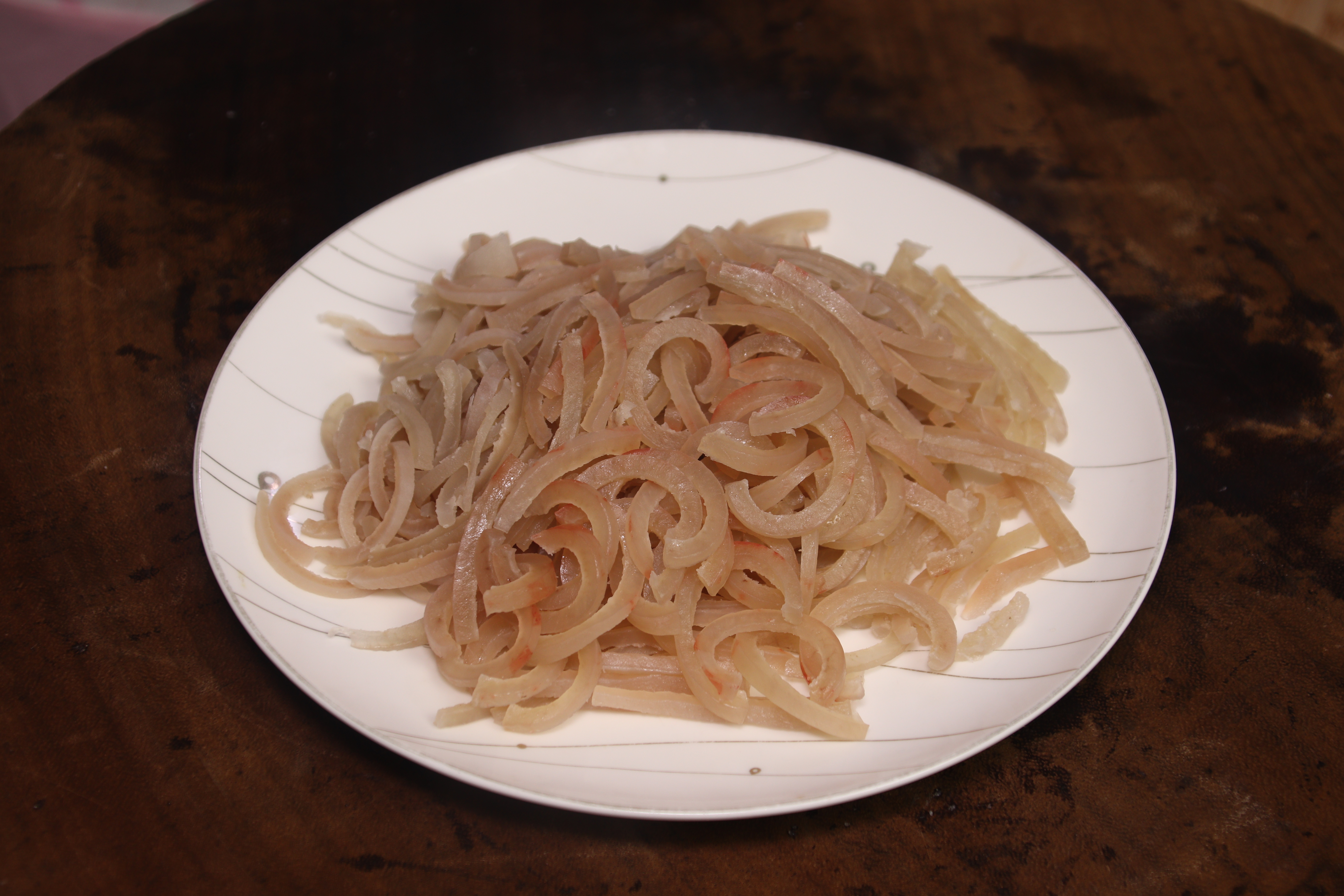 熬猪皮冻最后要收汁吗,熬猪皮冻开盖还是盖盖