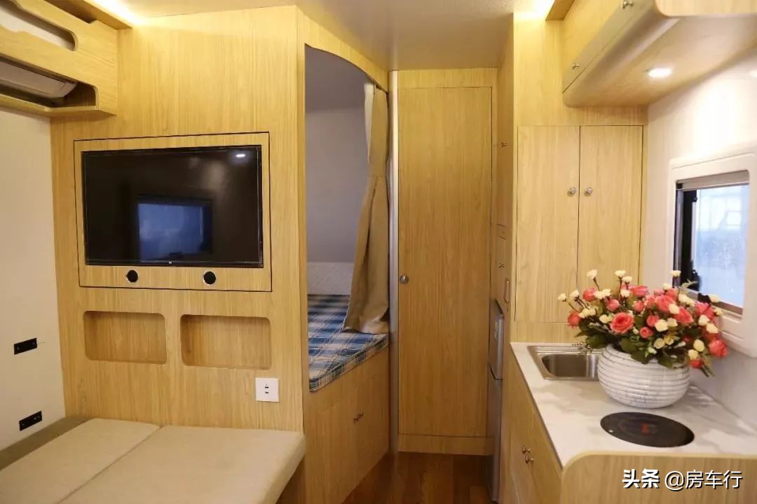 1.98万可上牌小型拖挂房车,国内允许上牌最长拖挂式房车