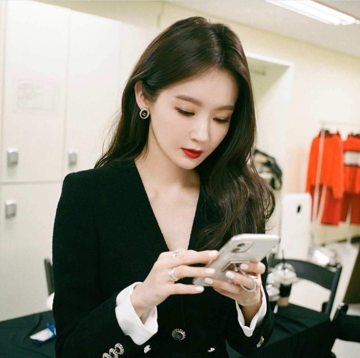 韩国美女歌手姜敏京,韩国美女明星姜敏京