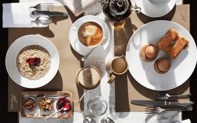 开咖啡馆的小确幸，奢侈品牌也要有