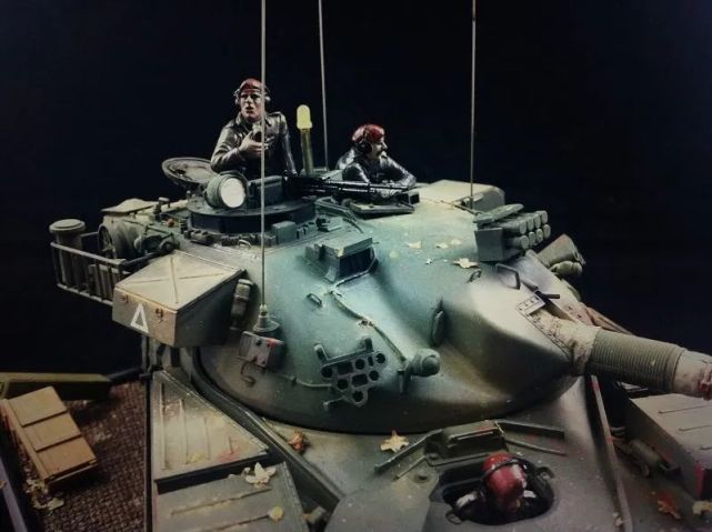 如何做一辆逼真的坦克模型？这些步骤必不可少，连餐巾纸都有奇效