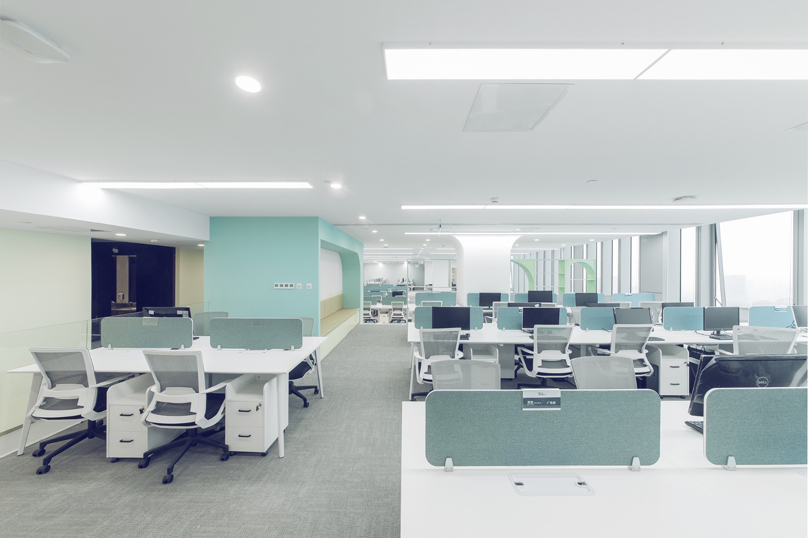 打造电商孵化基地,打造新型电商产业平台基地