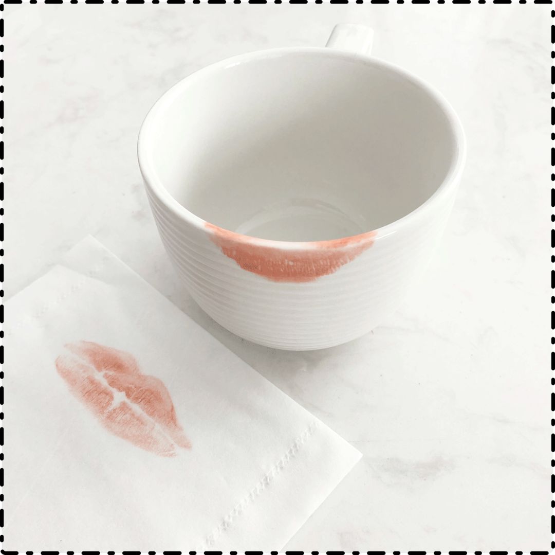 有没有吃饭喝水不掉色的口红,口红接吻不掉色