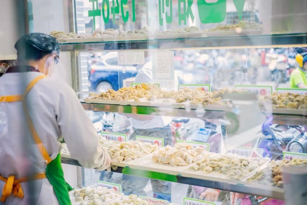 藏在菜市场里的万亿生意,藏在县城的万亿生意