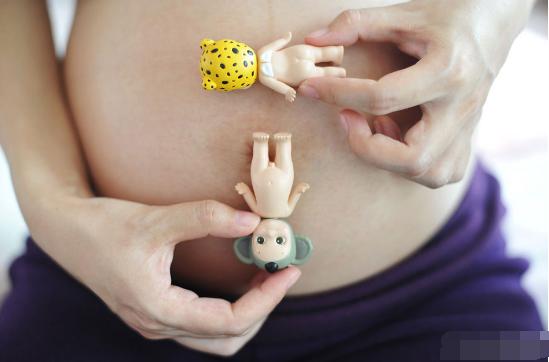 蔡少芬讲生儿子体验,蔡少芬怀第三胎是自然怀孕的吗