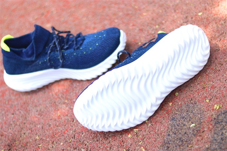 穿袜子是一种什么体验,穿袜子舒服的感受