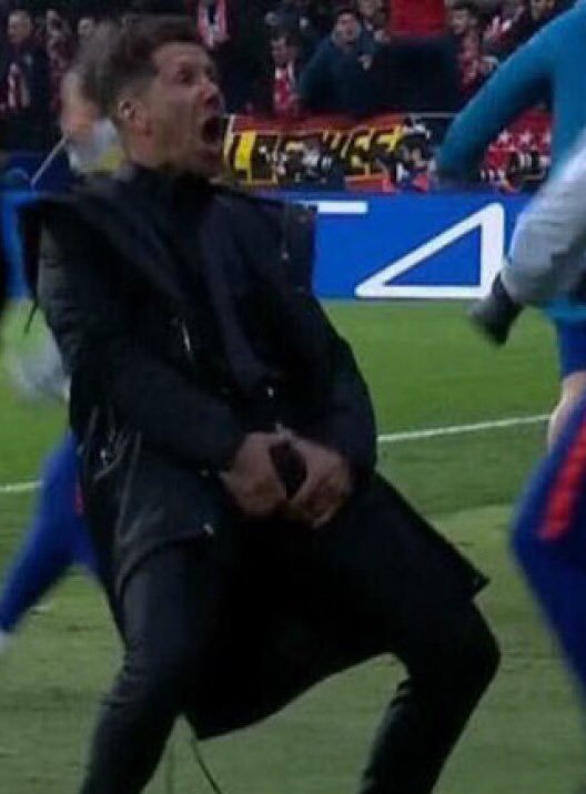 c罗第一次标志性动作,c罗挺裆庆祝