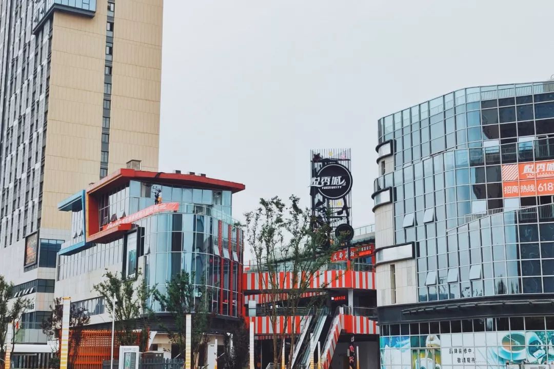 西安十月一哪个商场折扣最大,西安九月捡钱的地方