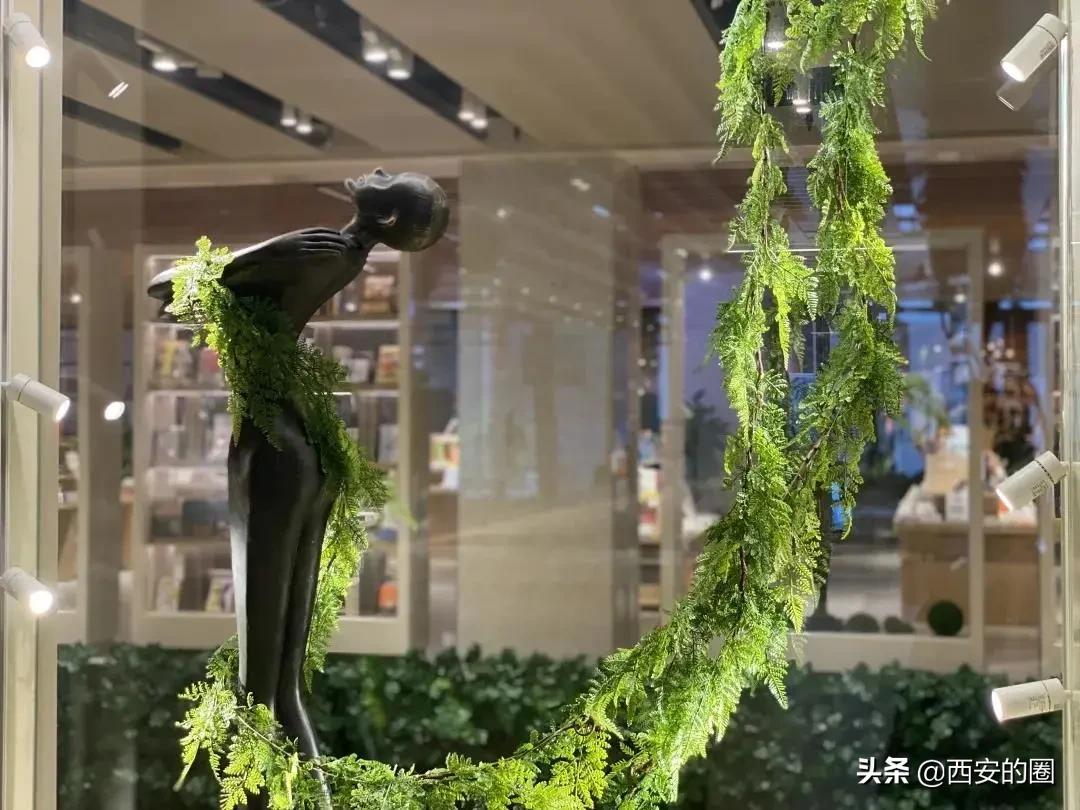 璧拌繘鑹烘湳涔﹀簵,璧拌繎鑹烘湳涔︾睄