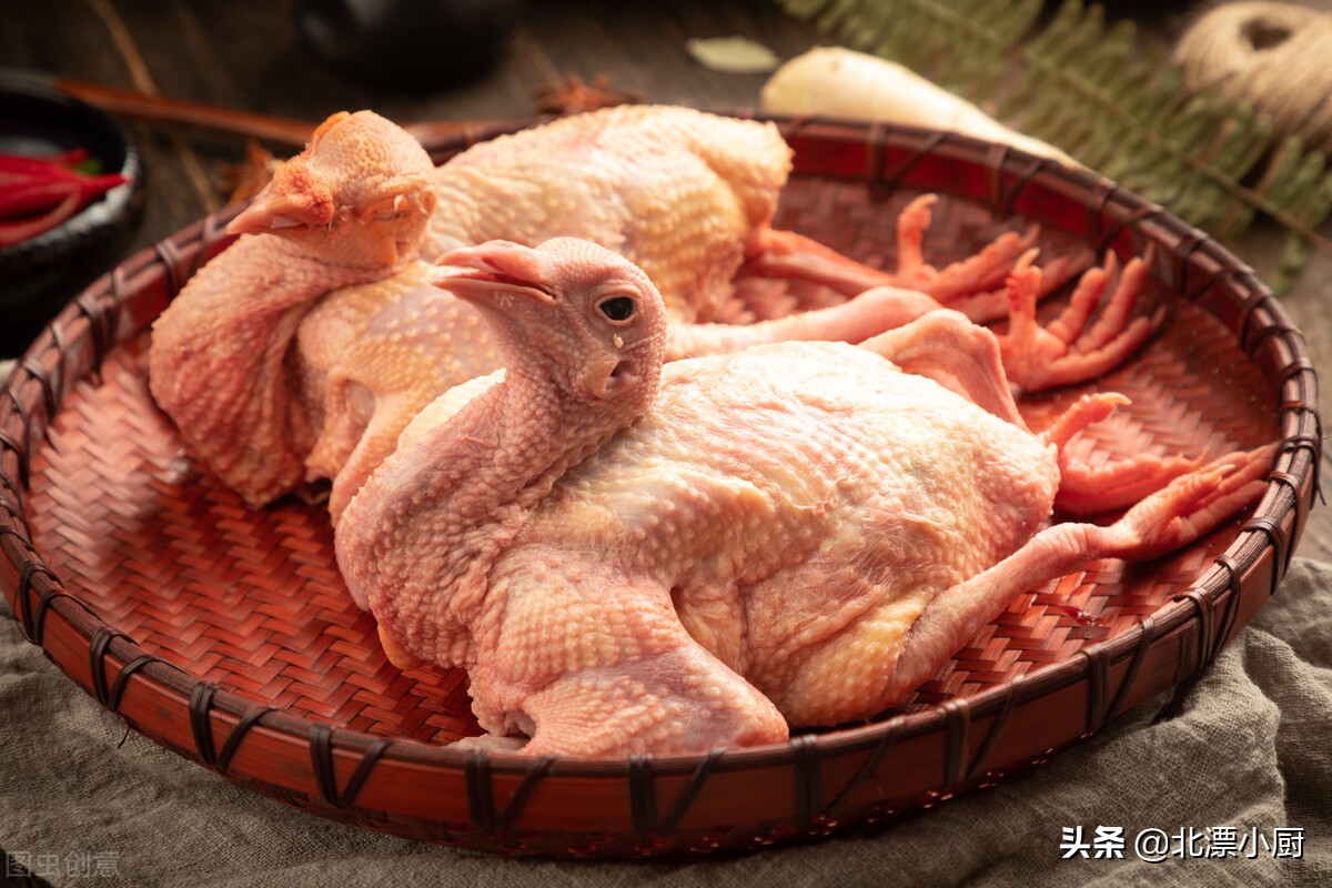 鸽子炖鸡汤怎么炖才能好喝,一鸽胜九鸡炖鸽子汤需要焯水吗