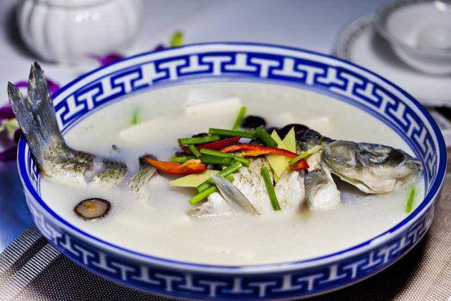 吃条鱼也能炫耀一整天，长不大的清水鱼，为何还有人抢着养？